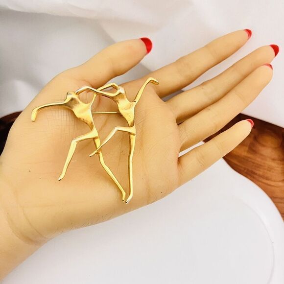 Vintage AJC Ballet Dancer Brooch Brushed Gold Tone Pin Modern MCM Lyrical 4370 - Picture 3 of 10